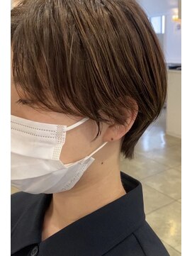 ビビグランジュテ(BiBi) 高知　南国市　BiBi glandjete　耳掛けショート