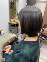 コンヤ(CON YA)&nbsp;少し長いナチュラルショートボブ