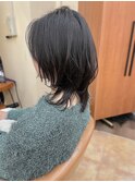 ミディアムレイヤー/ウルフ/センターパート/くびれレイヤー