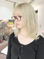 ユーフォリア エヌ 池袋サンシャイン通り店(Euphoria +n) White blond