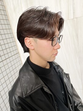 オーパスクリエ (OPUS CREER) 刈り上げないセンターパート×毛流れニュアンスパーマ！！