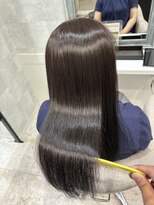 イーズ バイ インス(Yeeee.s by INCE)&nbsp;白髪ぼかし/脱白髪染め/脱白髪染めハイライト/透明感