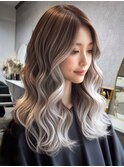 ローレイヤーカット☆ホワイトミルクティーバレイヤージュa
