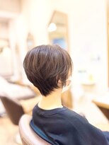 ヘアー グリーン(hair green) ナチュラル丸みで柔らかく魅せる大人ショート