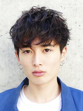 フィフス トウキョウ (fifth TOKYO) ルーズパーマシャドウパーマ波巻きパーマ刈り上げ束感マッシュ