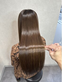 トワ 麻生店(TOWA)の写真/【髪にこだわる女性へ】知識と技術、こだわり抜いた商材で髪の悩みを解決◎髪内部からたっぷり栄養補給★