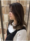 大人可愛いミディアムレイヤー顔まわりレイヤーひし形シルエット