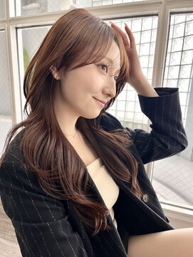 ミリア(MILIA) 20代30代40代大人女子レイヤーカット