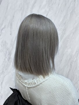 リー 京橋(Lee) シルバーグレーカラー　山下志穂