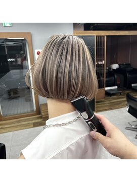 スリーエヌ(NNN) ミニボブ×バレイヤージュ