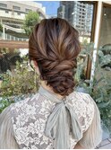 ルーズ二次会結婚式パーティーヘアセットアレンジ低めシニヨン