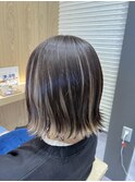 外はね切りっぱなしボブ×アンブレラカラー