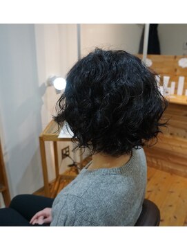 ナチュラル ピュール(Natural pur) ボブに強めのパーマ
