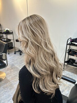 ブレンド 渋谷(BLend) ハイライトカラーマチルダボブインナーグレージュ前髪