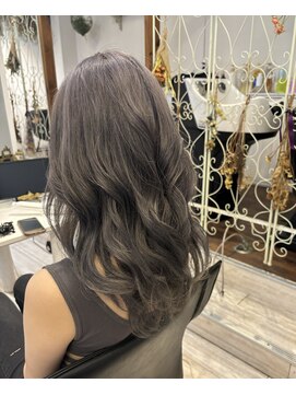 サンズ(suns) 【shuyu】透明感抜群ミルクティーグレージュ