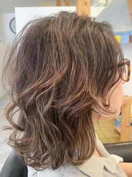 フィーカ ヘアデザイン(Fika hair design)の写真/【シルクのような手触りに】広島で貴重！艶々サプリトリートメント/毛髪内部までケアするTOKIO取扱いあり◎
