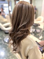 モア 下通店(MORE)&nbsp;バレイヤージュ、ミルクティーアッシュ