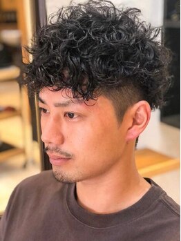 レイブン(Raven)の写真/【岸和田】メンズパーマもお任せ☆似合わせとトレンドの融合で、お洒落をとことん楽しめるスタイルを実現！