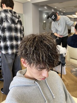 アレス バイ シカ 神戸三宮元町店(ALLES by Cica) ツイスパハイライトマッシュ