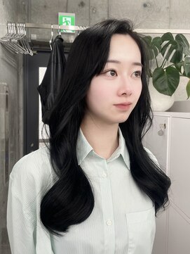 エヌアイ オモテサンドウ(ni omotesando) かき上げ前髪/ブルーブラック/韓国風ヘア　上野