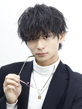 アーリー(Ali'i) ツイストスパイラルパーマブルーブラックグランマッシュツイスパ