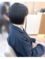 エレノア 渋谷公園通り店(Eleanor)&nbsp;【中澤】ぱつっとストレートボブ　大人ヘア
