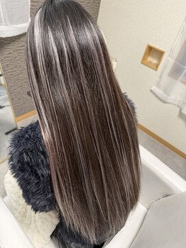 スリーク(Sleek) ハイライトスタイル【エクステ】