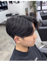ザ クロー(THE CROW)&nbsp;曲がる縮毛矯正毛流れセンターパート刈り上げセンターパート