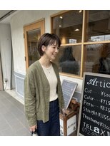 アーティス(Artice)&nbsp;大人可愛い♪耳かけで決まる「褒められ丸みショートボブ」