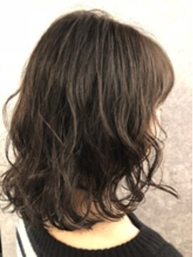 ロンドアベニール 北千住(Lond avenir) Londavenir namieミディアムウェーブパーマ