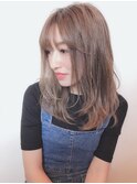 ベージュ×ワンカールレイヤー