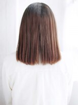 ヘアメイク ナル(hair make nalu)&nbsp;切りっぱなしロブのカジュアルモードスタイル