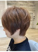 ショートボブ