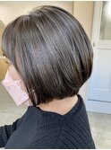 コンパクトボブ×グレージュ