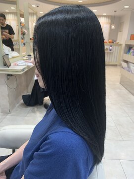 アッシュ 仙川店(Ash) ロングレイヤーカット 髪質改善 艶 潤い ストレート 50代