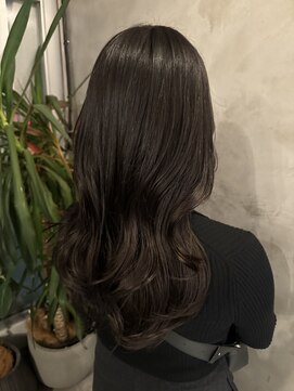 リリアーナ(LILIANA) グレージュカラー 髪質改善 縮毛矯正 透明感カラー ラベンダー