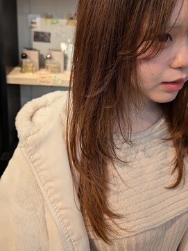 ローリーポーリークラウン(Roly Poly Clown) レイヤーカット × 顔まわりレイヤー