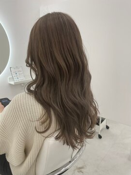 アイニ 大阪上本町店(aini) アディクシー/ブリーチなし/透明感/ツヤ/ベージュ