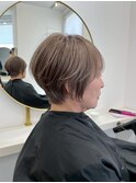 大人可愛い40代50代60代くびれショートボブ白髪ぼかし大鷲