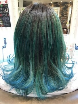 ネオリーブシェリエ 浅草店(Neolive cherie) ミドリ×アオ グラデーション