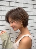 大人ショートボブくびれレイヤー黒髪ネビージュワンレンボブルフ