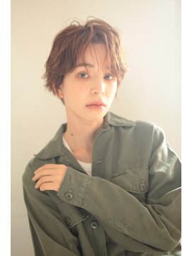 ファム(FAM) ショート ハイライト くせ毛風パーマ 代官山 恵比寿 渋谷