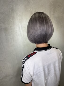 アンダーバーホワイトモデ 河内長野(_WHITE mode) 髪質改善カラーショートカットボブレイヤーカット