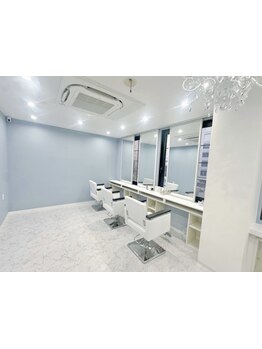 【心斎橋から好アクセス】経験豊富なstylist在籍★お客様のお悩みに寄り添った施術をしてくれるのが魅力♪