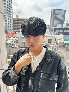 ネイロ 北千住(NeiRo) メンズマッシュ刈り上げ波巻きツイストスパイラルパーマ北千住