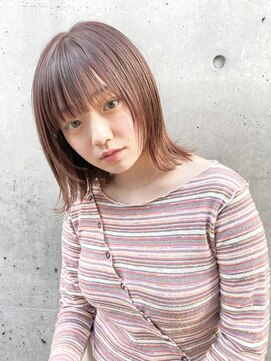 ルル 表参道(lulu.) 外ハネボブナチュラルウルフ薄めバング結べるボブ【Riku