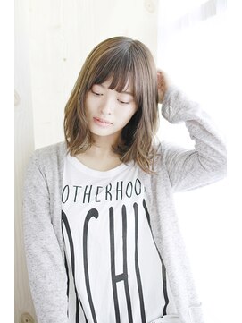 ティエル 町田店(tiel) 【町田】オリーブグレージュ×ウェーブミディアム