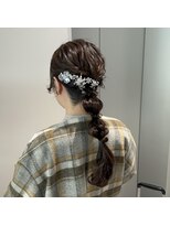 トリッカ シブヤ(TRICCA SHIBUYA)&nbsp;編みおろし/お呼ばれヘア/結婚式アレンジ/ポニーテールヘア
