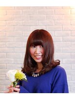 ディストーション(DISTORTION) クルクル　フワフワのミディアムスタイル