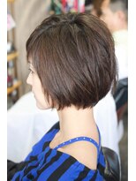 オーバーキャプテンネイキッド(OVER CAPTAIN NAKED)&nbsp;[トレンド間違いなし☆] クール寄りなエッジショートボブ